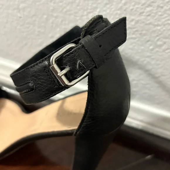 J Crew Sleek Black Chunky Heel Sandals with Ankle Strap​​ - Picture 7 of 10